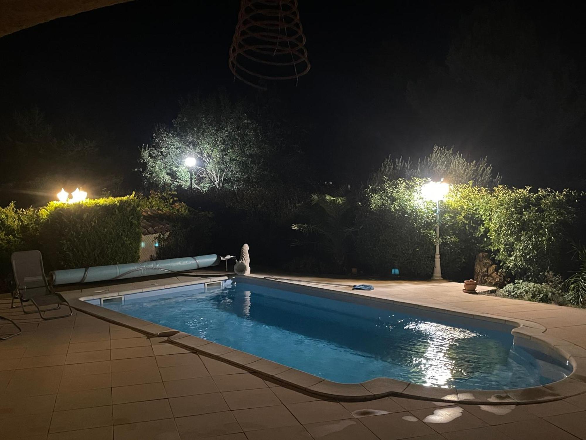 Villa Raphael Régusse エクステリア 写真